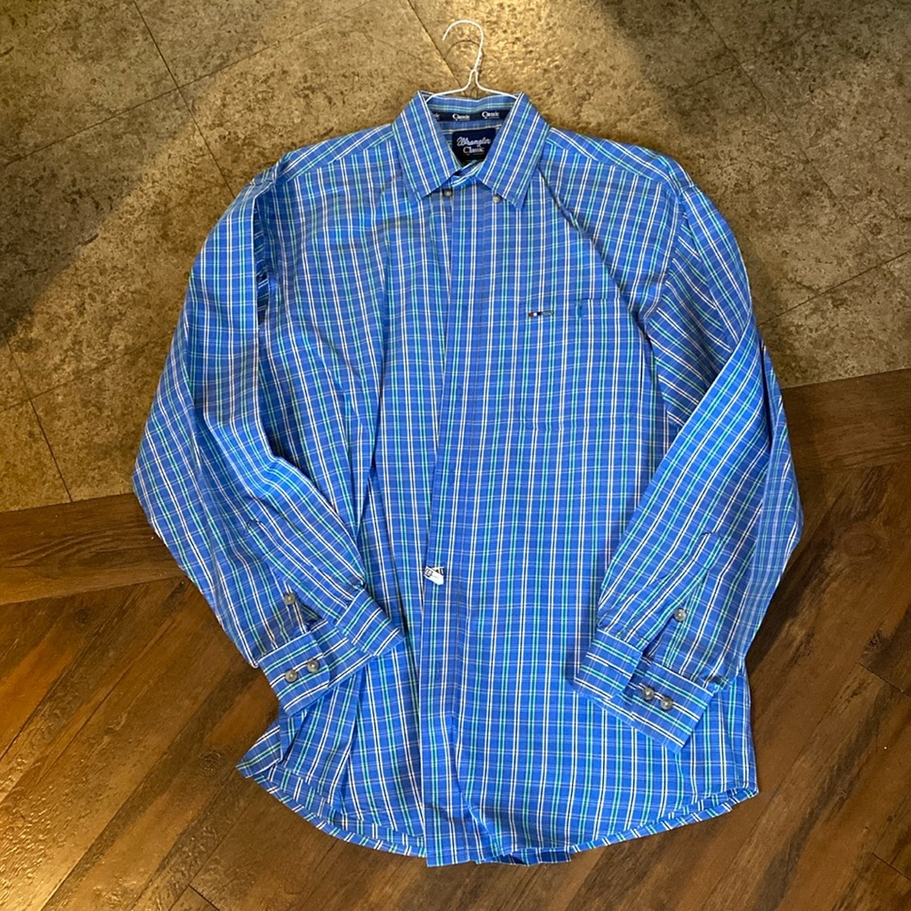 Wrangler Button Up